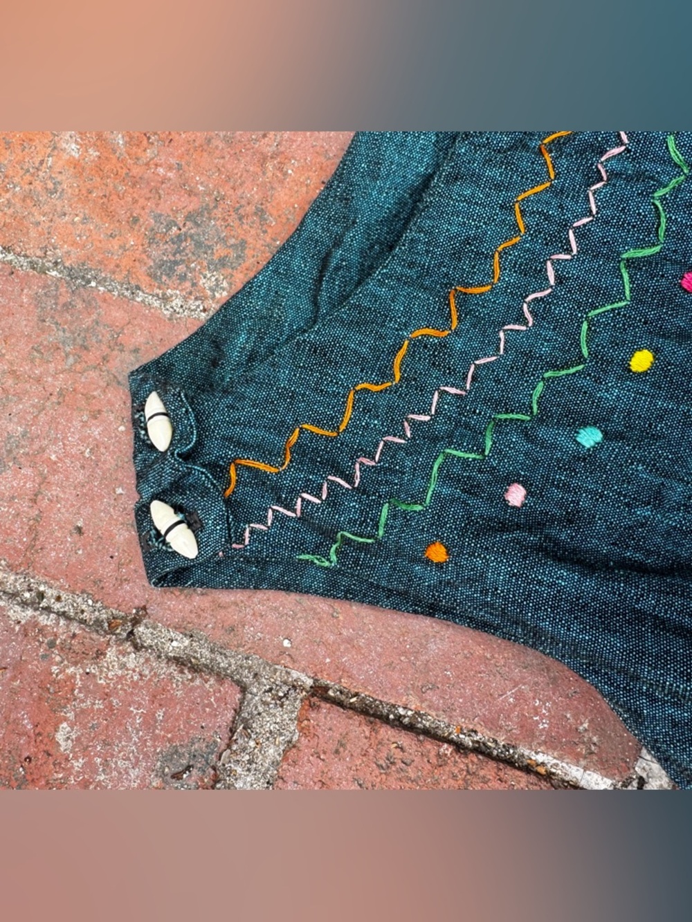 60s Vintage Blue Linen Mexican Tourist Dress w Embroidered Suns Sz SM - Picture 3 of 11